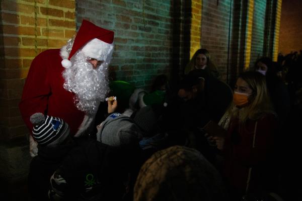 Babbo Natale dall alto 5 - foto di Julia Upali